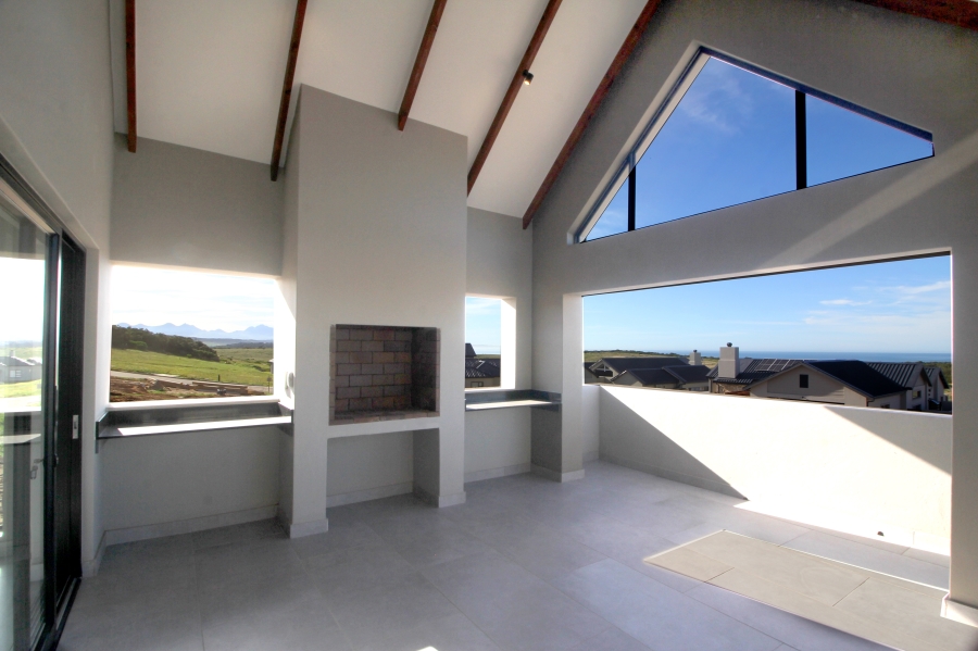 3 Bedroom Property for Sale in Hartland Lifestyle Estate Western Cape